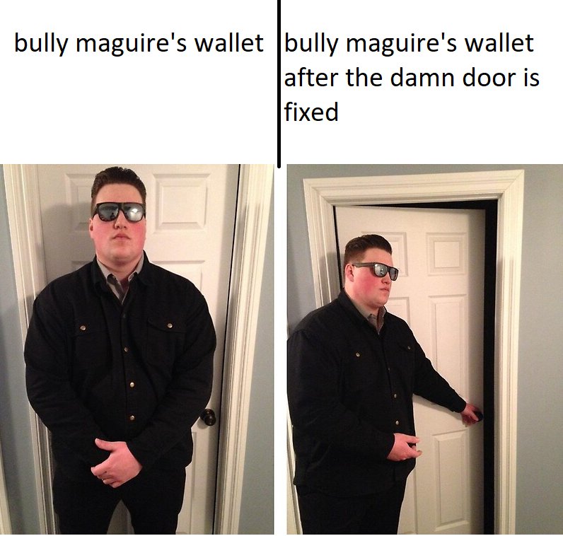 Мем охранник у двери