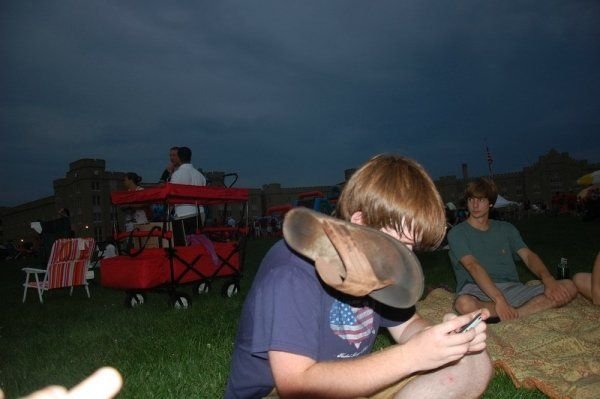 Кидать тапки