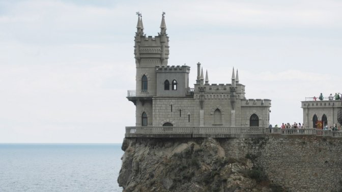 Ласточкино гнездо десять негритят