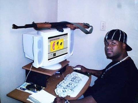 Негр за компом