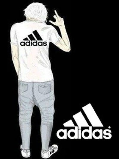 Человек в адидасе