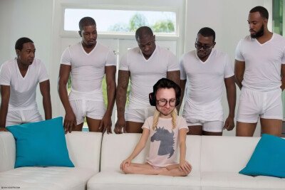 Негр на лодке