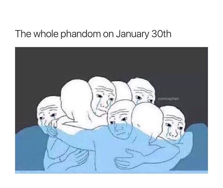 Два мужика обнимаются