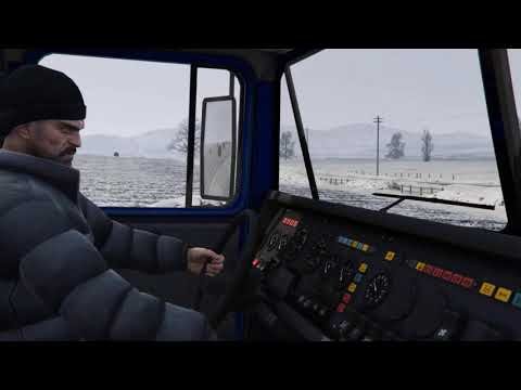 Мужик переключает передачи на КРАЗЕ