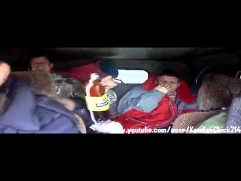 Мужики с пивом в машине