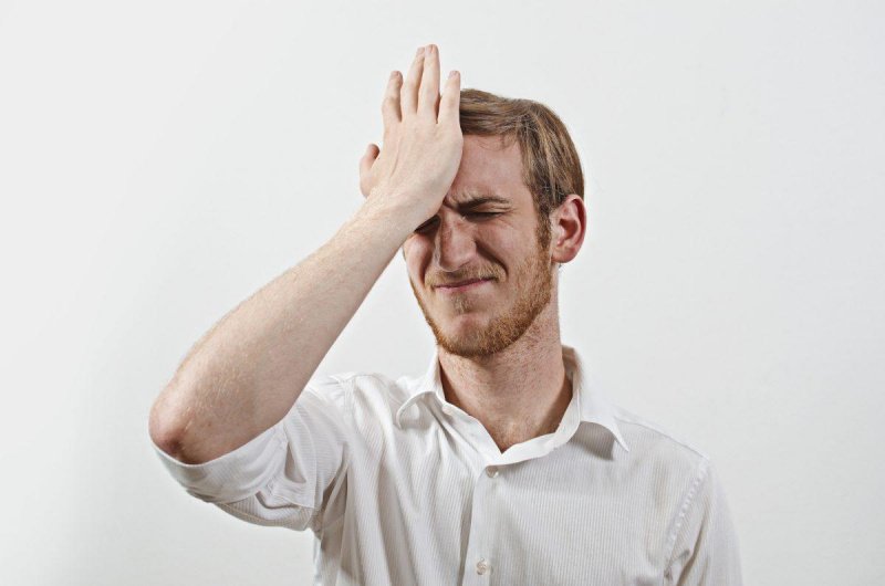 Человек раскаивается