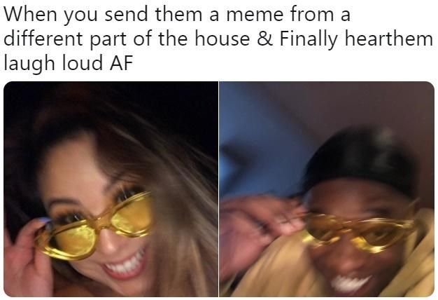 Негр в желтых очках