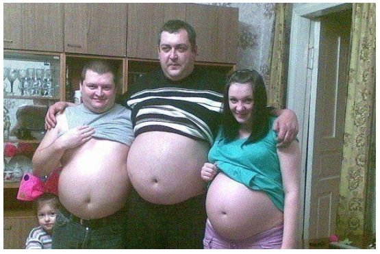 Человек с большим животом