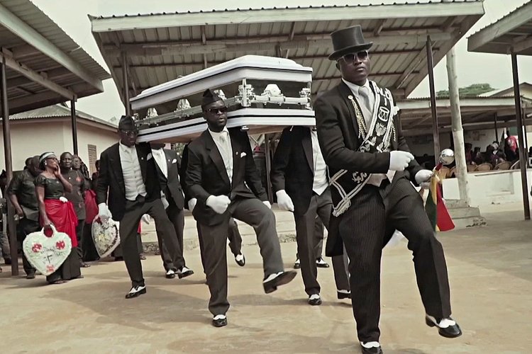 Танец с гробом