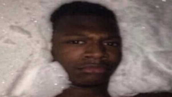 Снежок негр