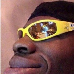 Темнокожий в очках Мем