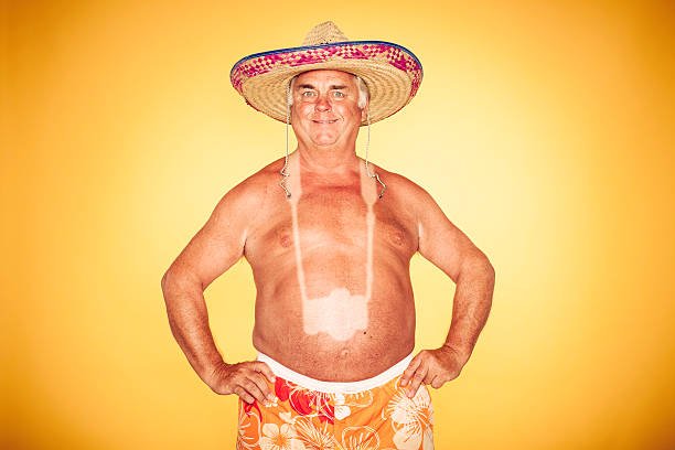 Загорелый мужчина