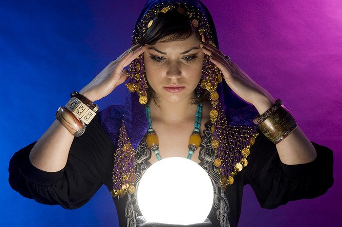 Предсказательница Мем