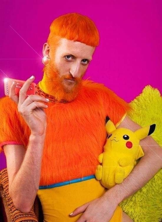 Рыжий парень смешной