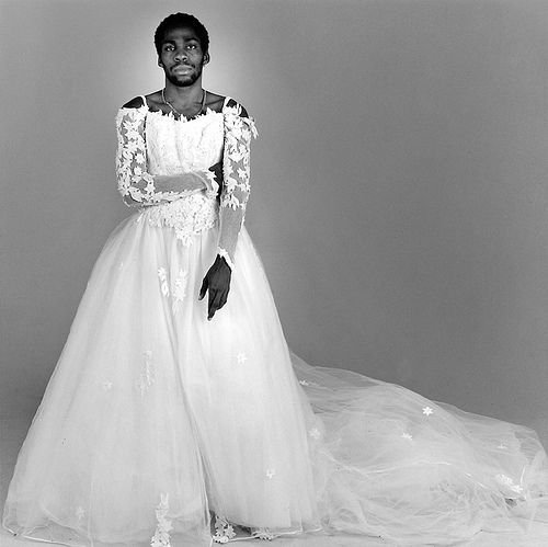 Белое платье свадебное негр