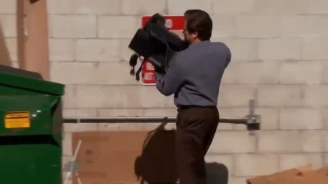 Gif выкинул мусор