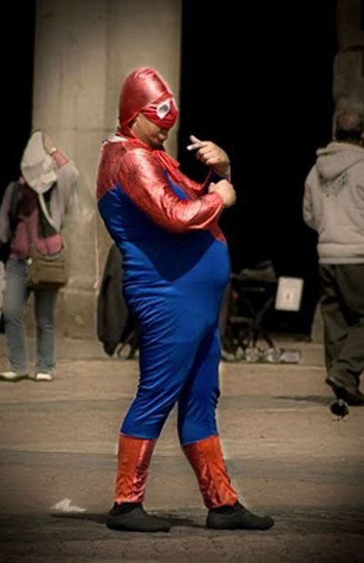 Смешной костюм Спайдермена