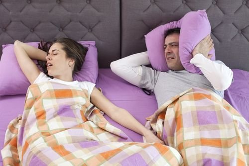 Храп девушки