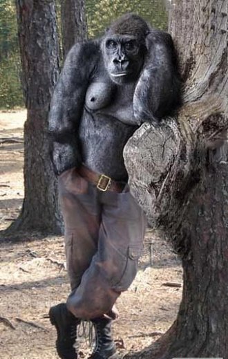 Парень с обезьяной