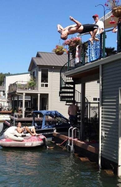 Почему женщины живут дольше