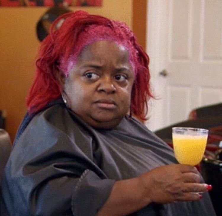 Толстая темнокожая женщина