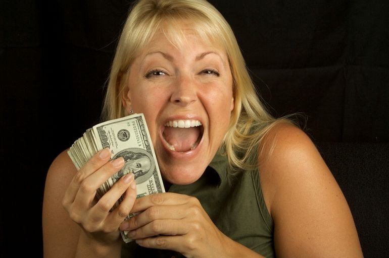 Жадная девушка