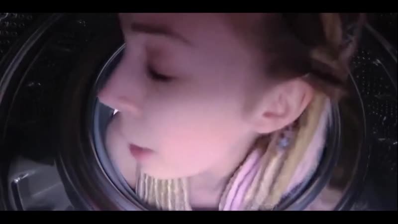 Я застряла в машинке