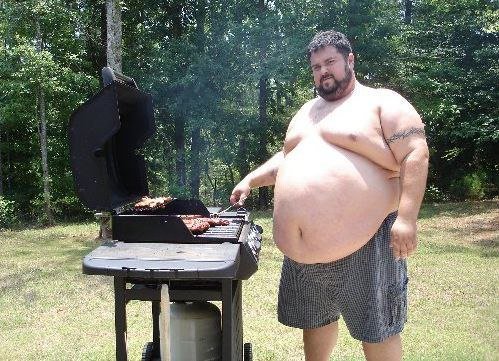 Жирный бородатый мужик