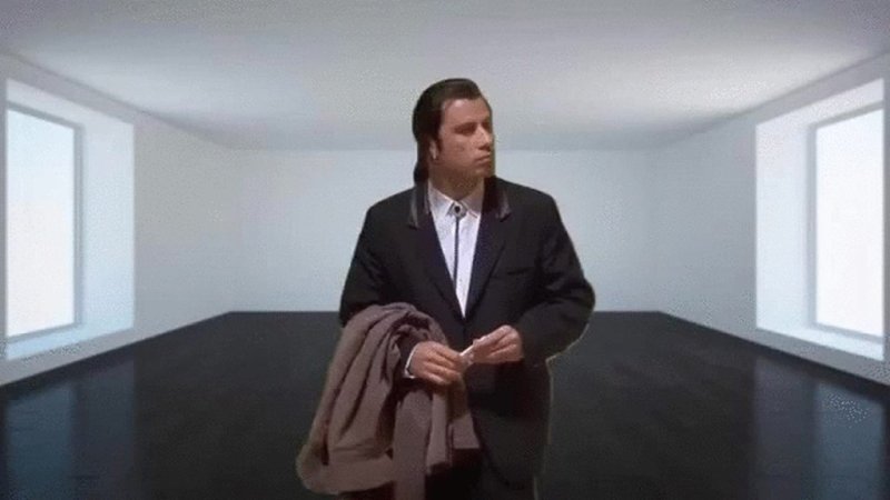 Растерянный Джон Траволта