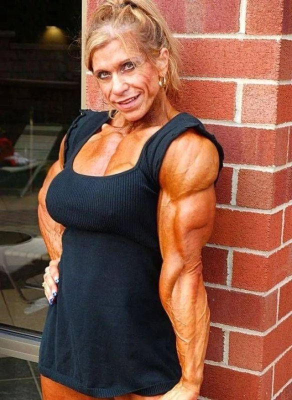Культуристка Мишель Брент