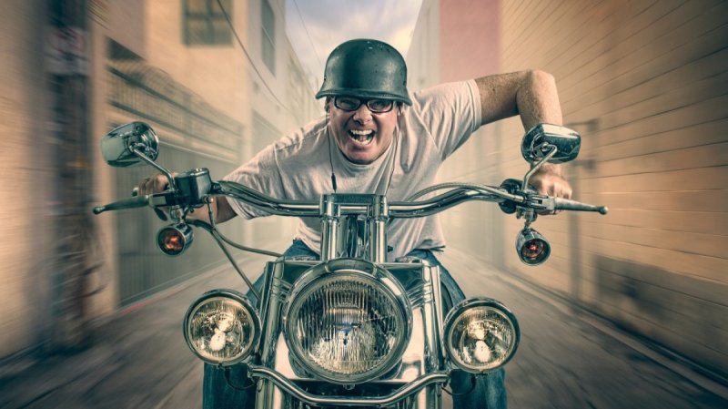 Бешеный мотоциклист