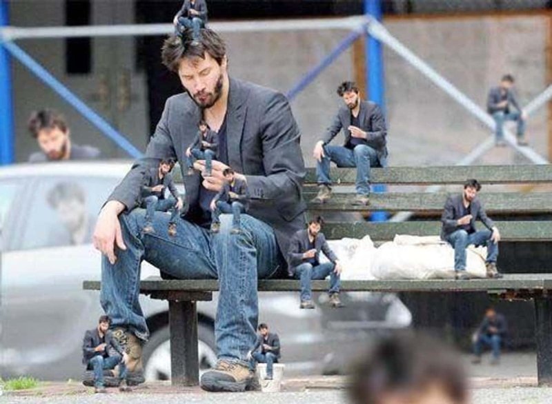 Грустный Киану Ривз