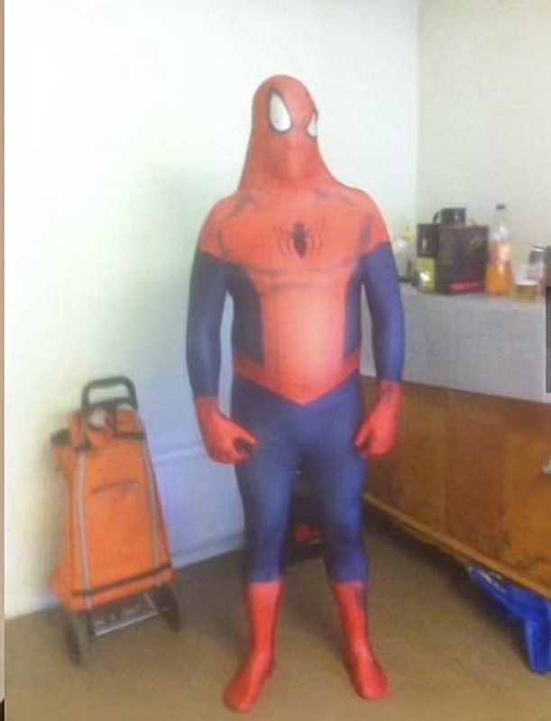 Человек паук косплей смешной