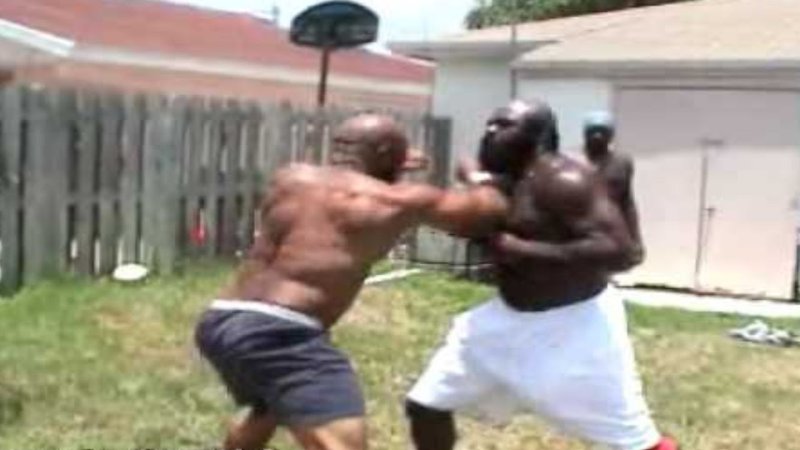 Кимбо Слайс драки на улице