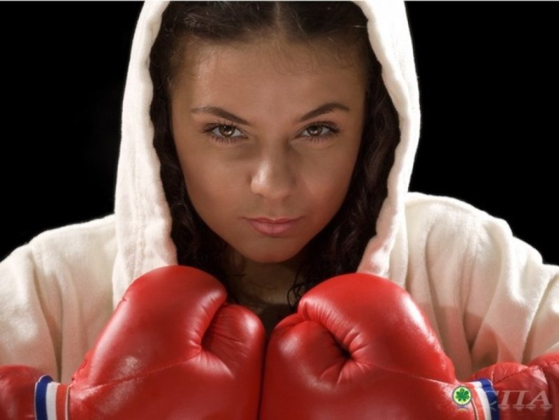 Девушка боксерша