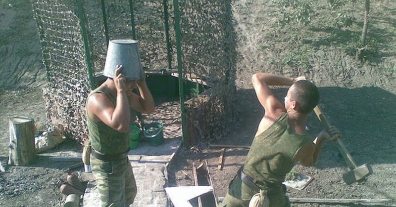 Парень с кувалдой