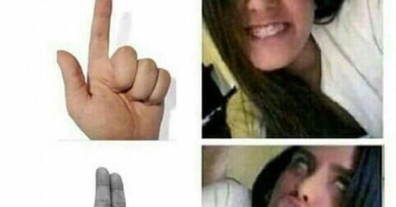 Шаловливые пальчики девушки