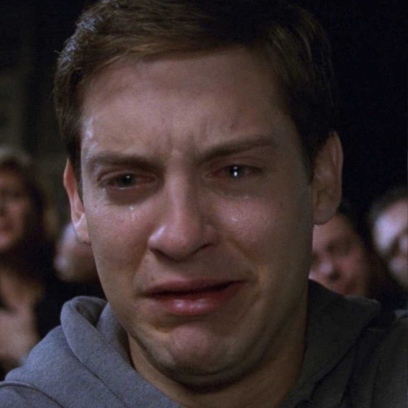 Плачущий Тоби Магуайр