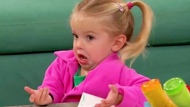 Девочка возмущение