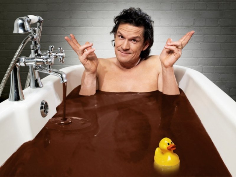 Человек в ванной