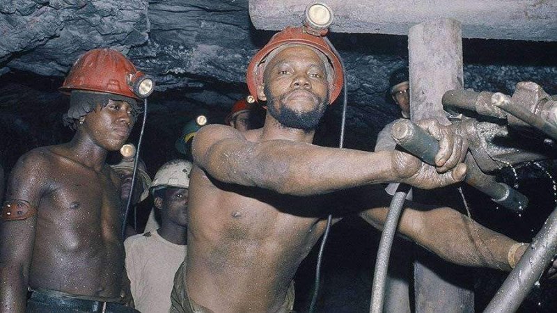 Африканские шахтеры