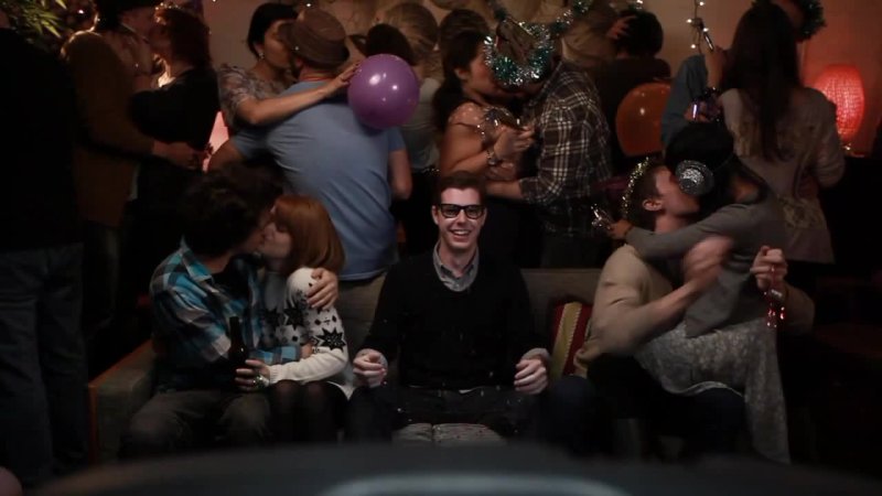 Человек на вечеринке один