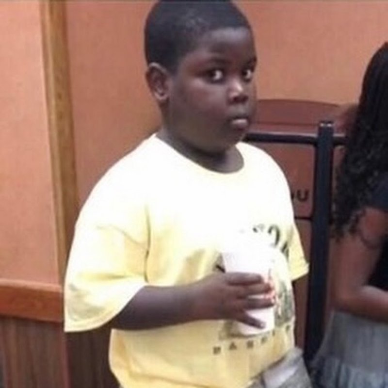 Мальчик негр