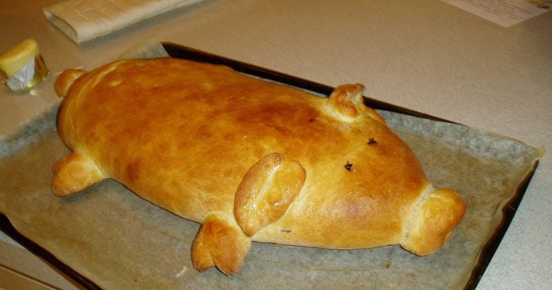Пирог в виде поросенка