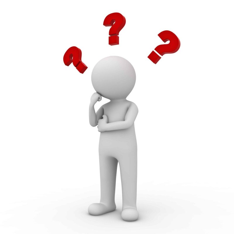 Человечек думает на белом фоне