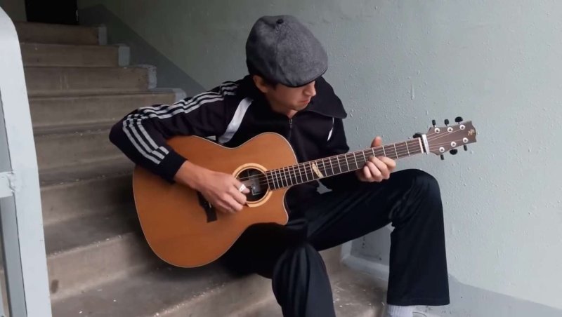 Дворовый гитарист