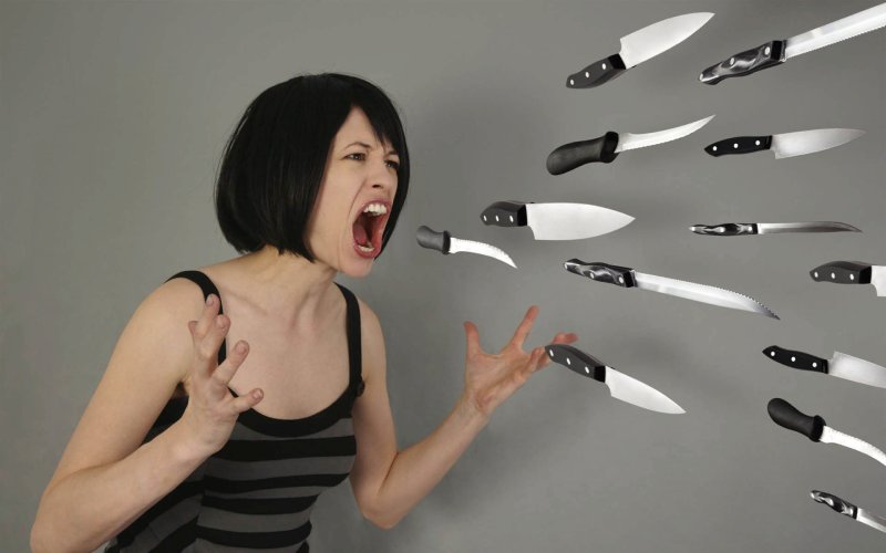 Злая девушка