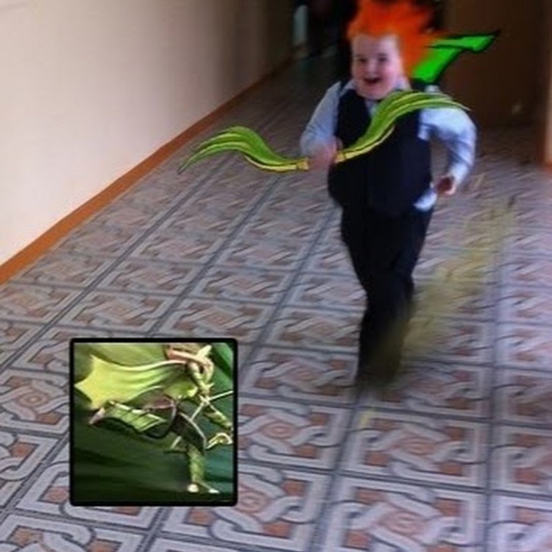 Школьник бежит