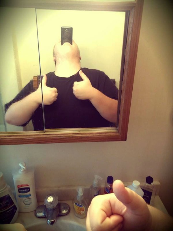 Человек в зеркале