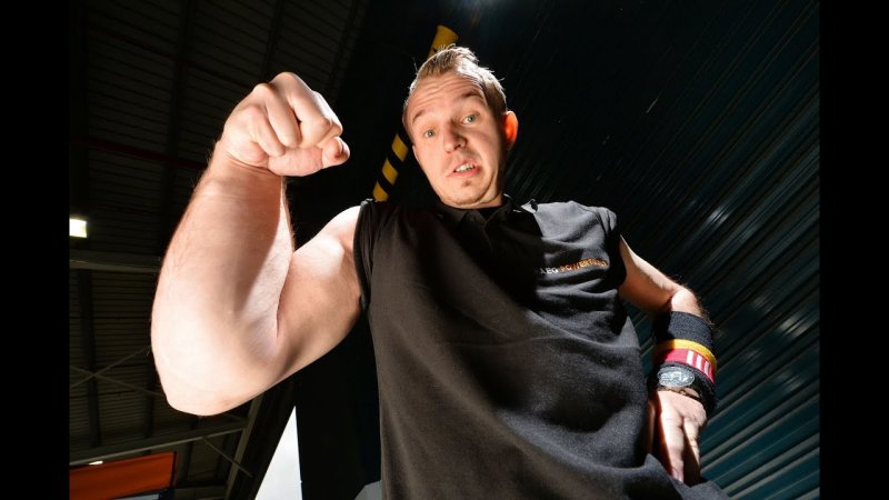 Клив Дин армрестлер